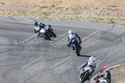 media/Apr-20-2025-AHRMA (Sun) [[393a79c373]]/Race/Group 11 early race/Turn 4b/